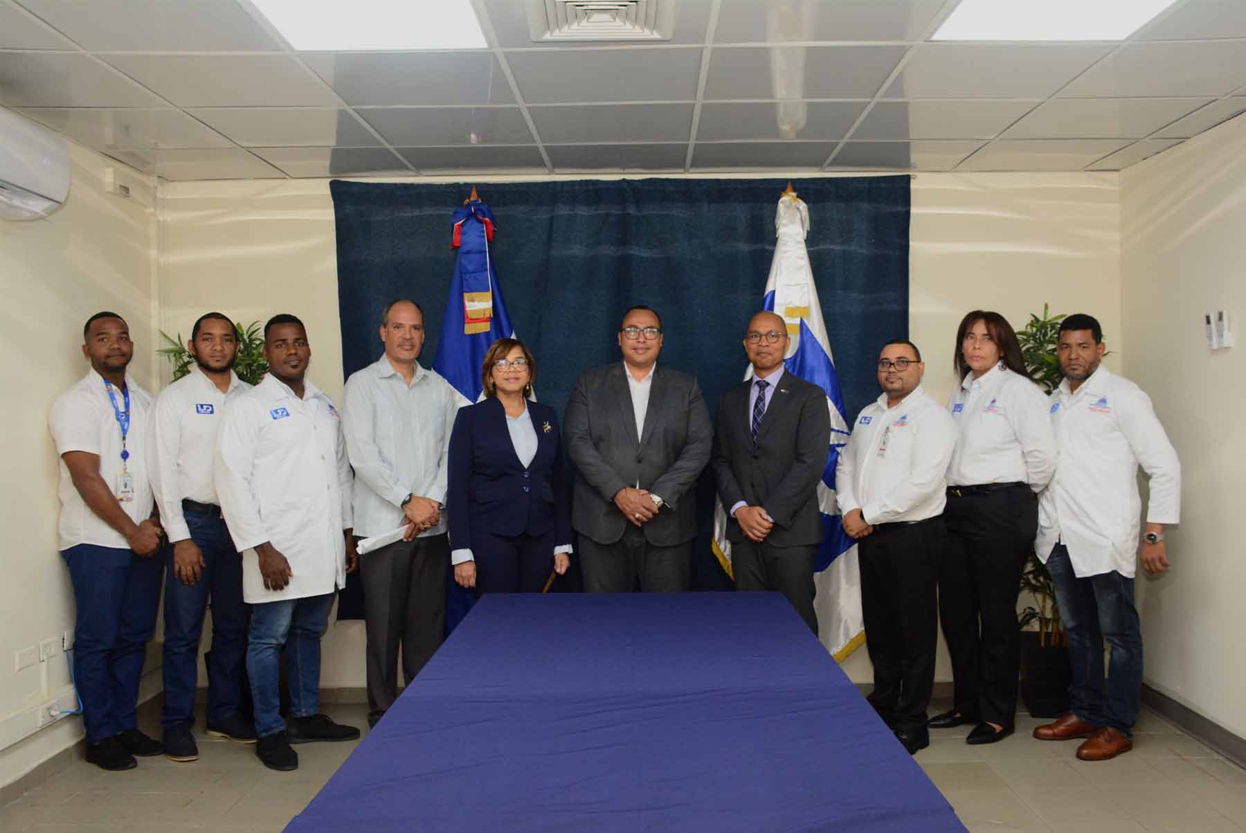 Entrega de equipo INDOCAL