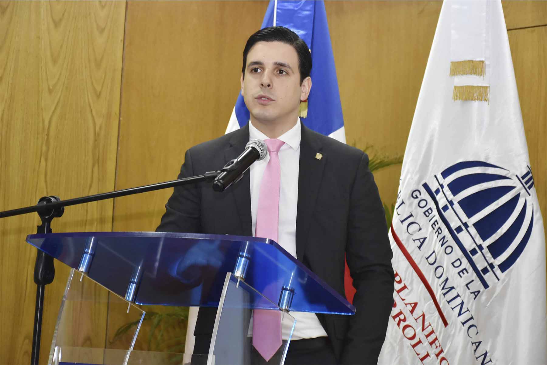 MinEconomía realiza seminario de Economía, Finanzas y Ciencias Sociales