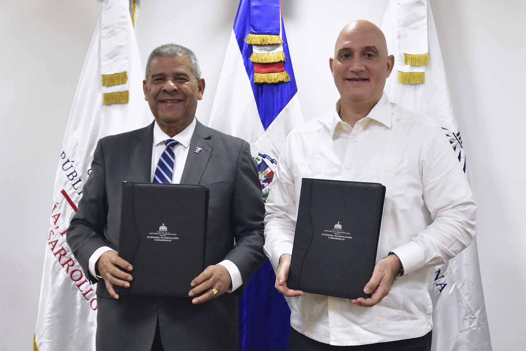 Ministerios de Economía y de Administración Pública firman acuerdo