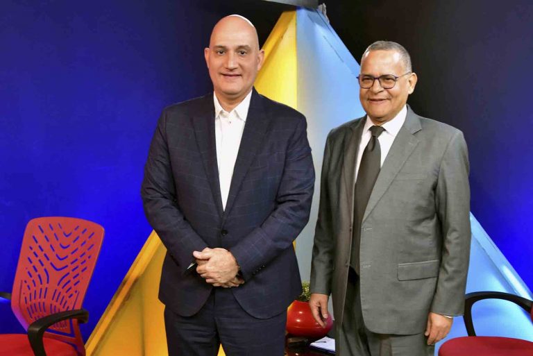 PAVEL ISA CONTRERAS - ENTREVISTADO POR FAUSTO ROSARIO