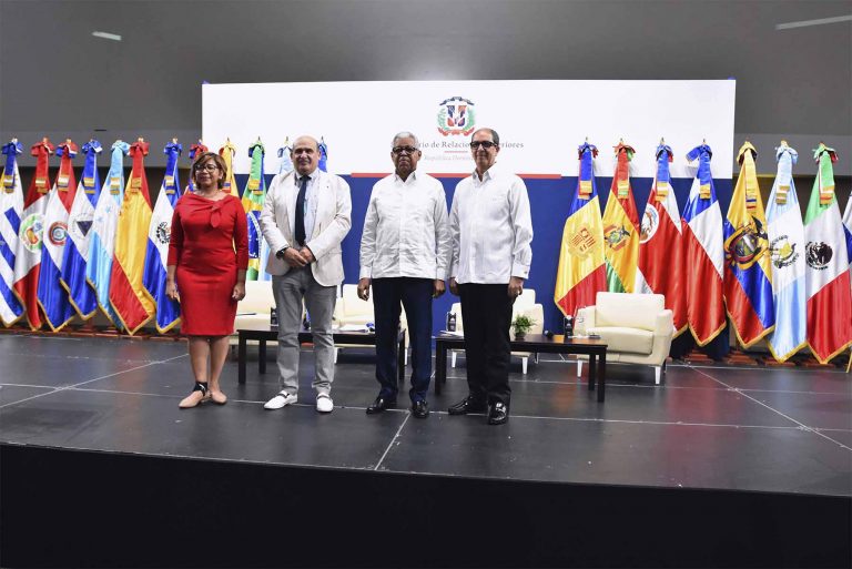 Viceministra Olaya Dotel expone desafíos e importancia de la justicia social, sostenibilidad y cooperación en Iberoamérica1