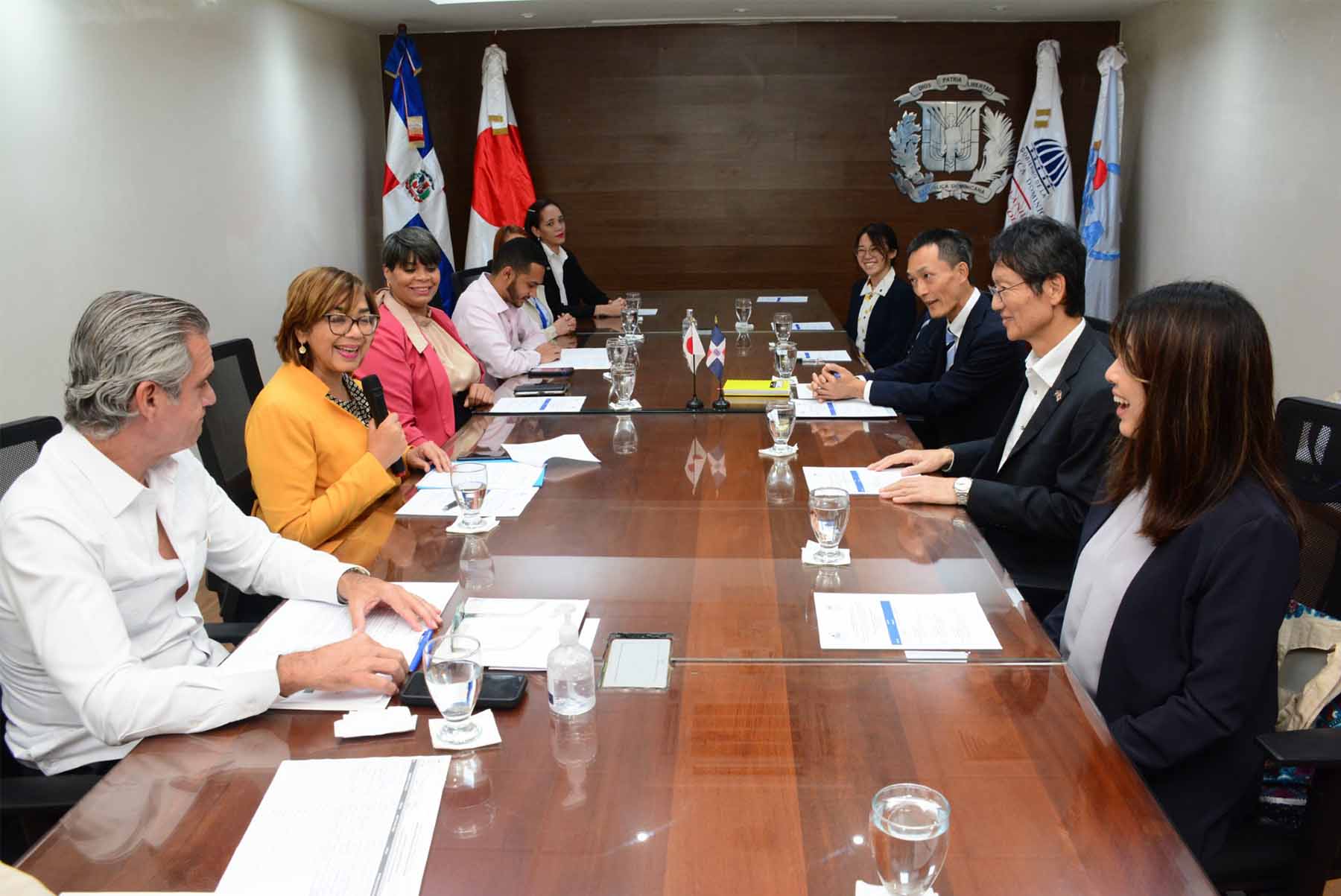entrega voluntaria de Japón