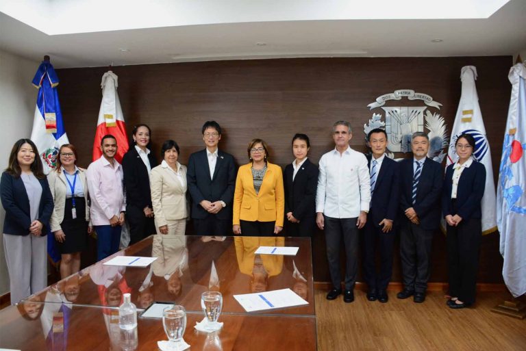 entrega voluntaria de Japón