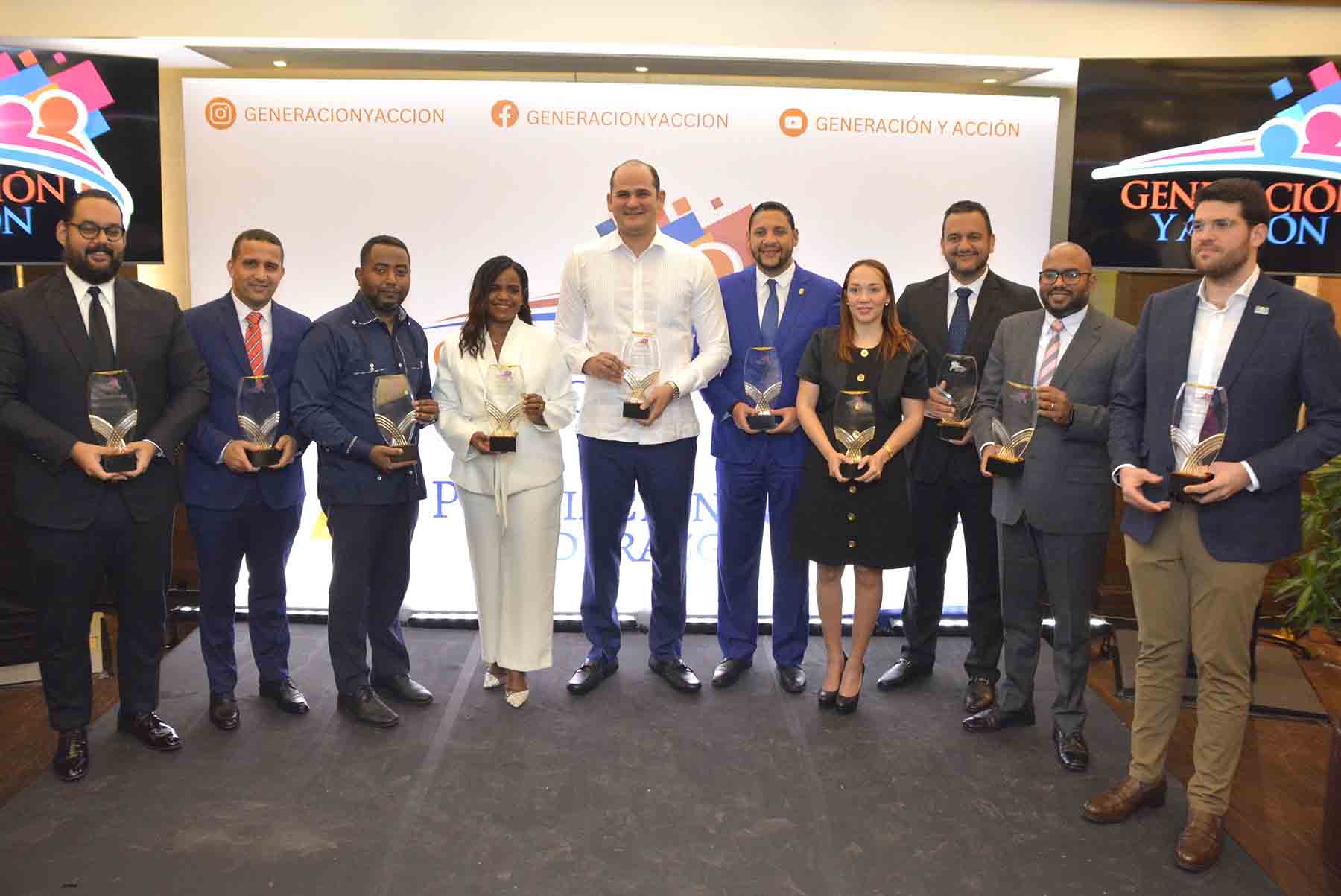 reconocimiento Viceministro Madera Sued