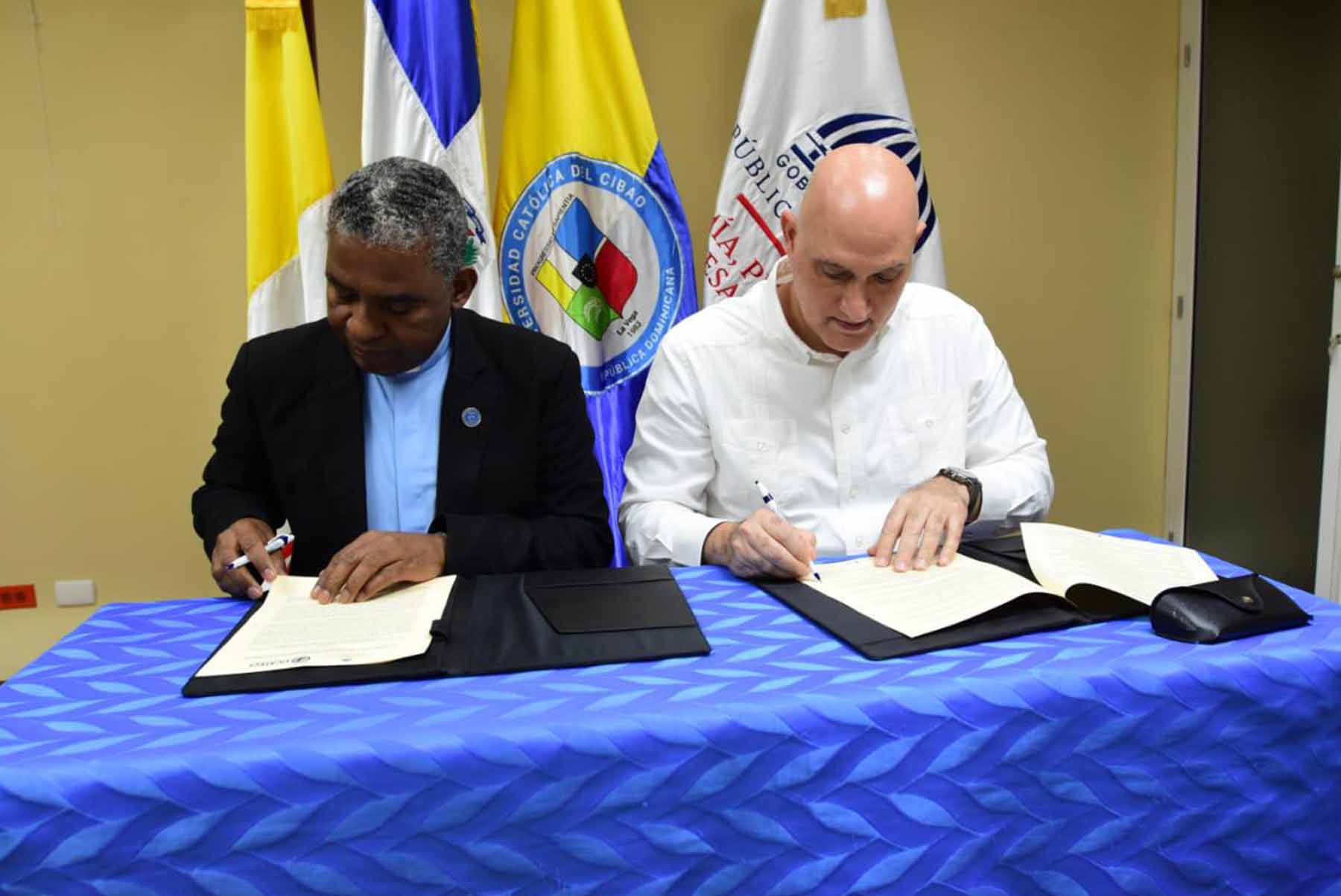 firma de alianza con UCATECI