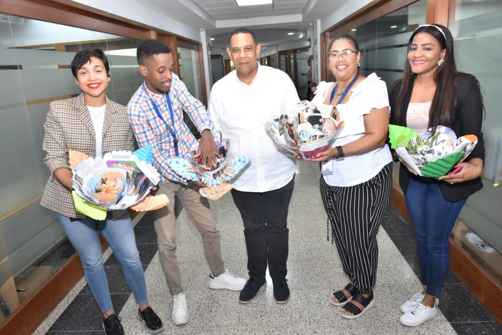El viceministro Administrativo y Financiero, Yamel Valera, expresó que cada vez avanza en la institución la calidad en el manejo de los residuos sólidos y la cultura ambiental en las diferentes áreas de trabajo.