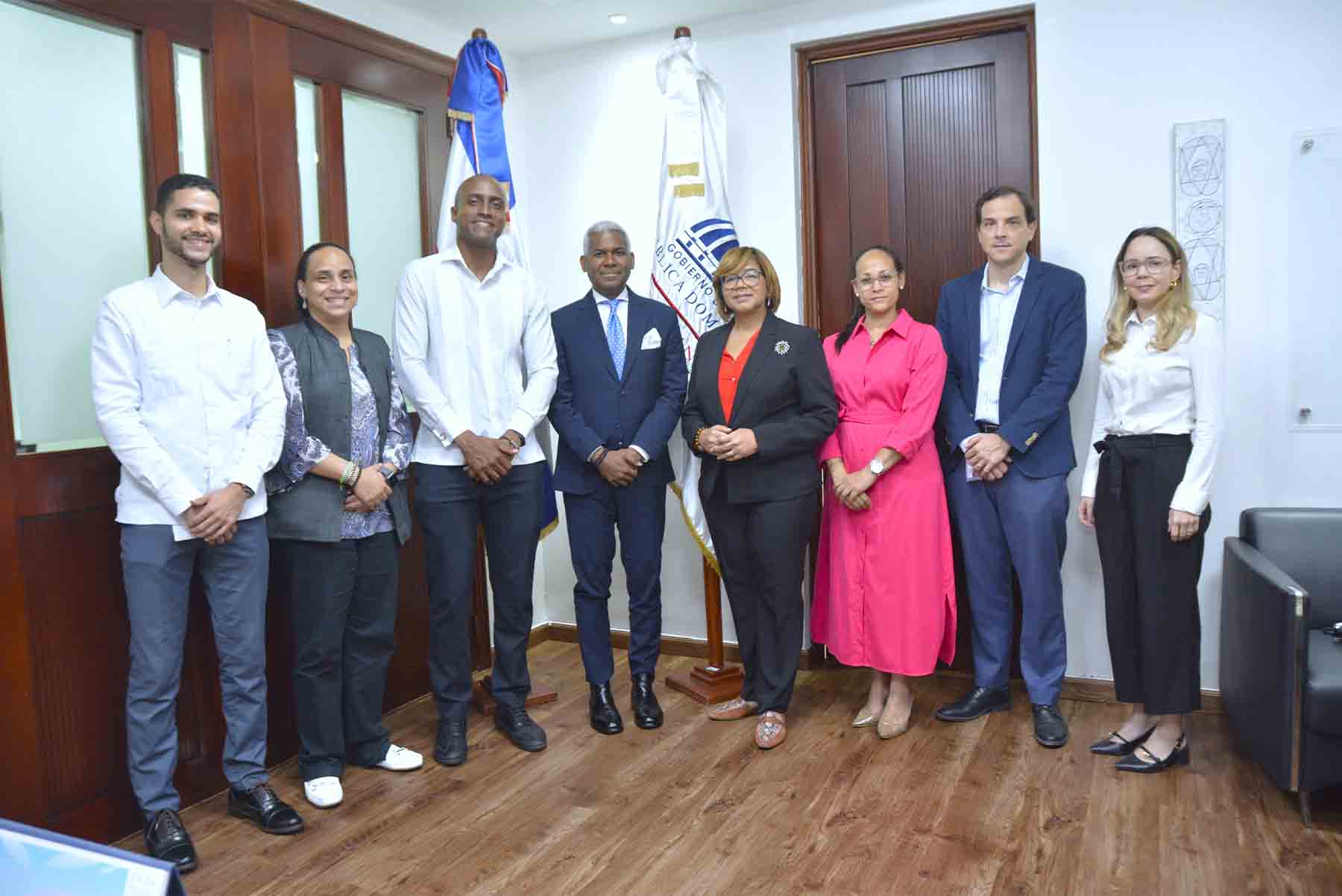 Visita emb dominicano Arabia Saudita con vice Olaya Dotel