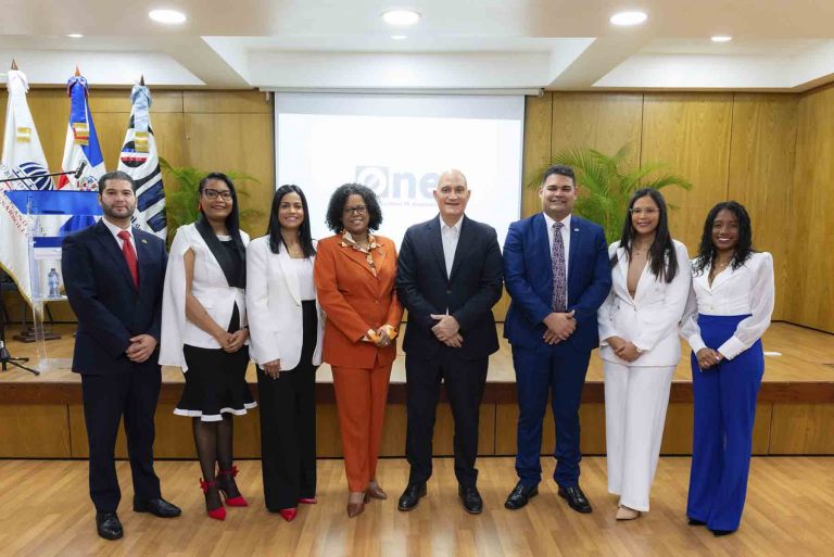 Ministerio de Economía y ONE presentan resultados de estudio sobre la demografía empresarial formal para fortalecer políticas públicas