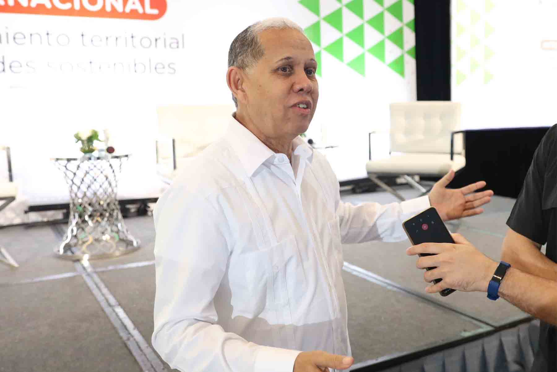 Expertos explican facultades del planeamiento urbano