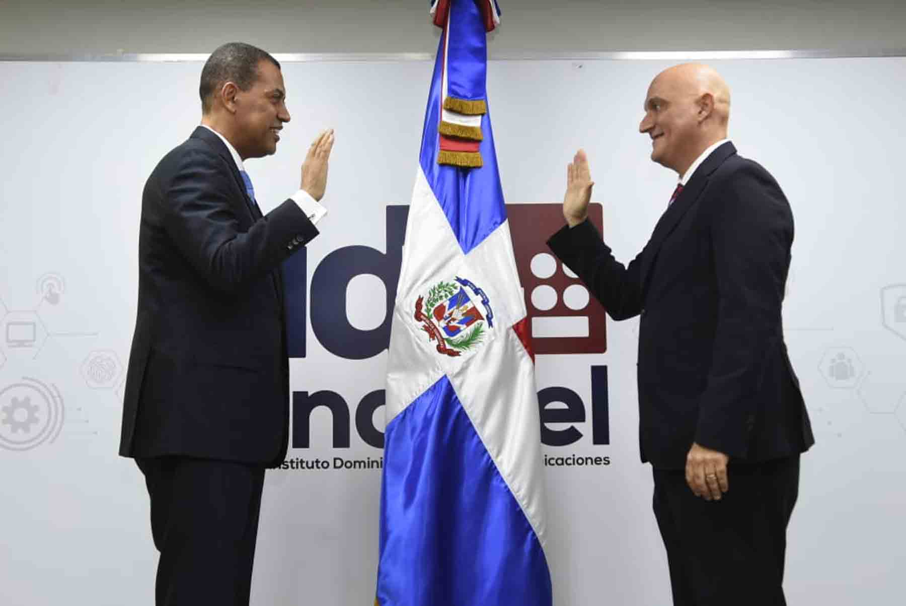 juramentación del nuevo presidente de Indotel,