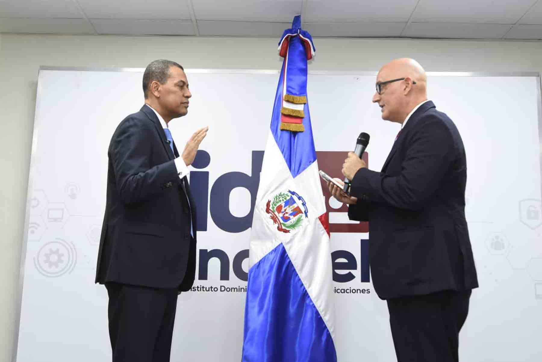 juramentación del nuevo presidente de Indotel,