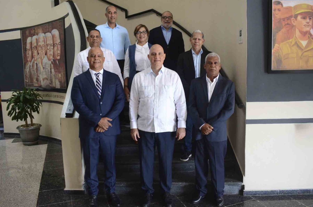 juramentación nuevo director de INDESUR