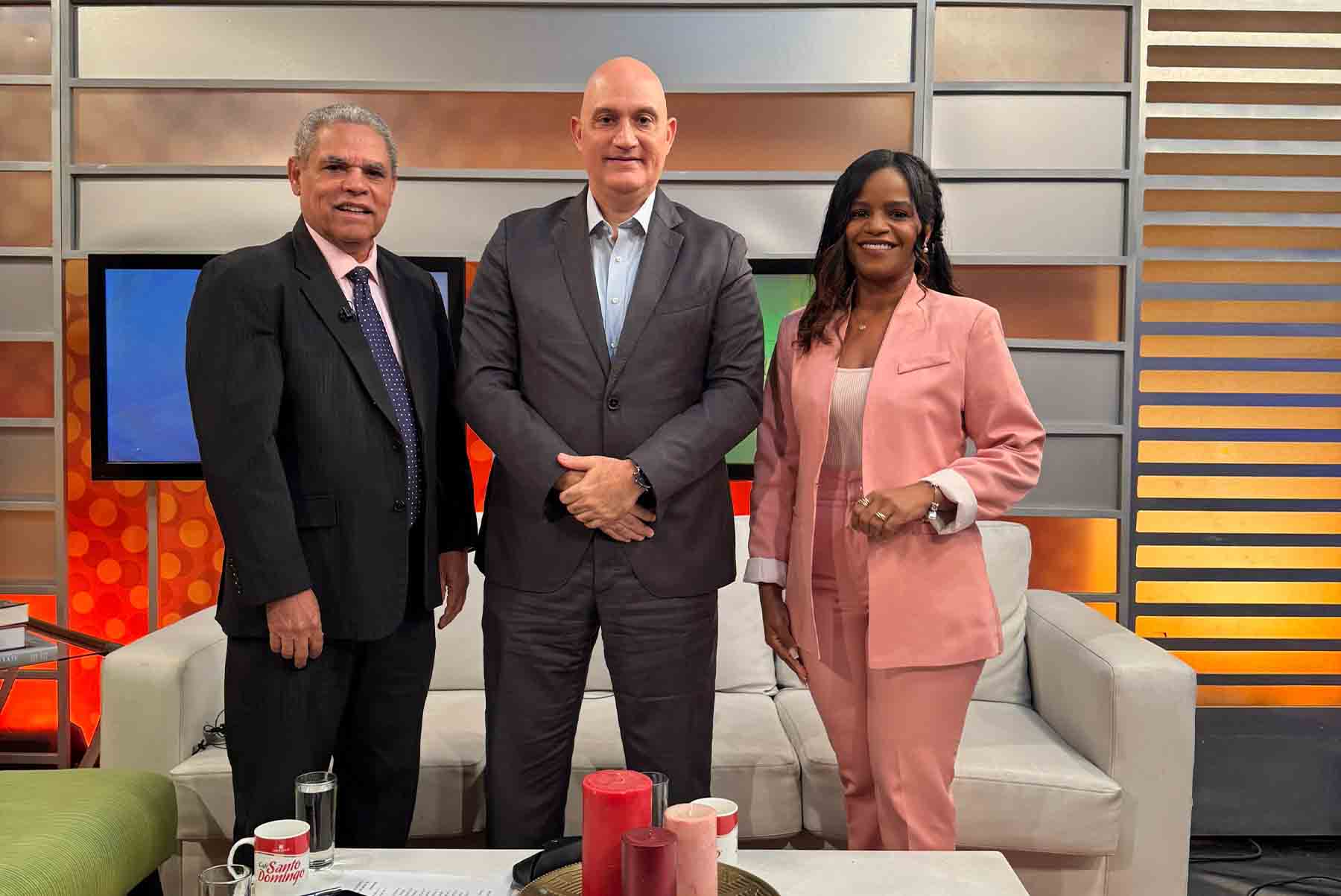 Isa Contreras explica que objetivo de fusión de los ministerios de Economía y Hacienda