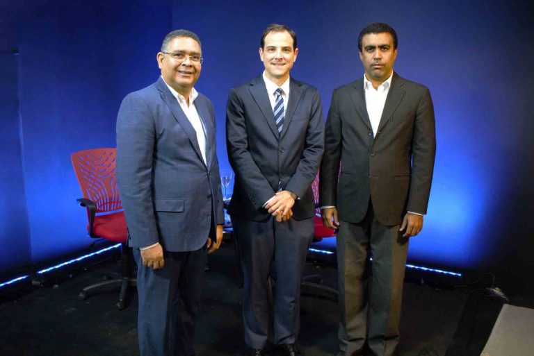 viceministro Martín Francos en Programa Consumo e Inversión de Acento TV