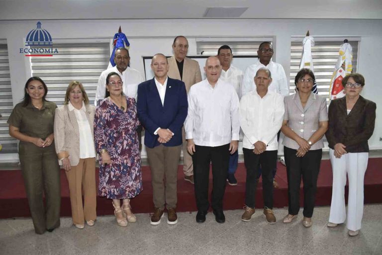 Ministro de Economía detalla beneficios que impactan en la población