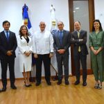 Ministro de Economía sostiene encuentro con director regional del BM