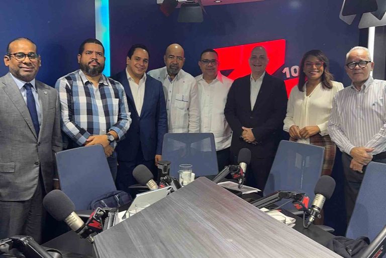 entrevistas en El Día y la Z-1011