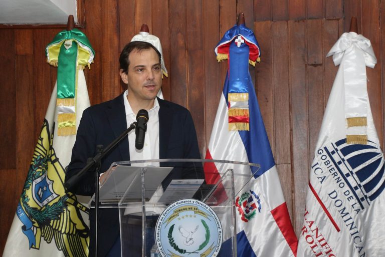 Fortalecen capacidades del equipo de la Dirección de Planificación del Ministerio de Defensa de la República Dominicana (MIDE)