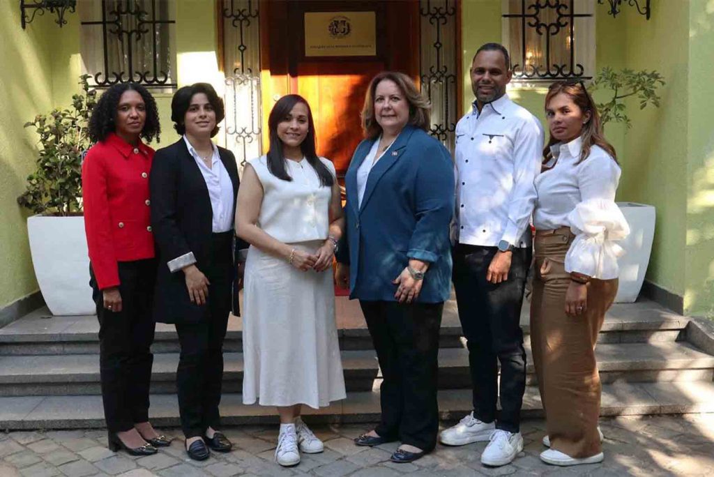 Fortalecidas las relaciones RD-Chile a través de la doble transferencia de capacidades