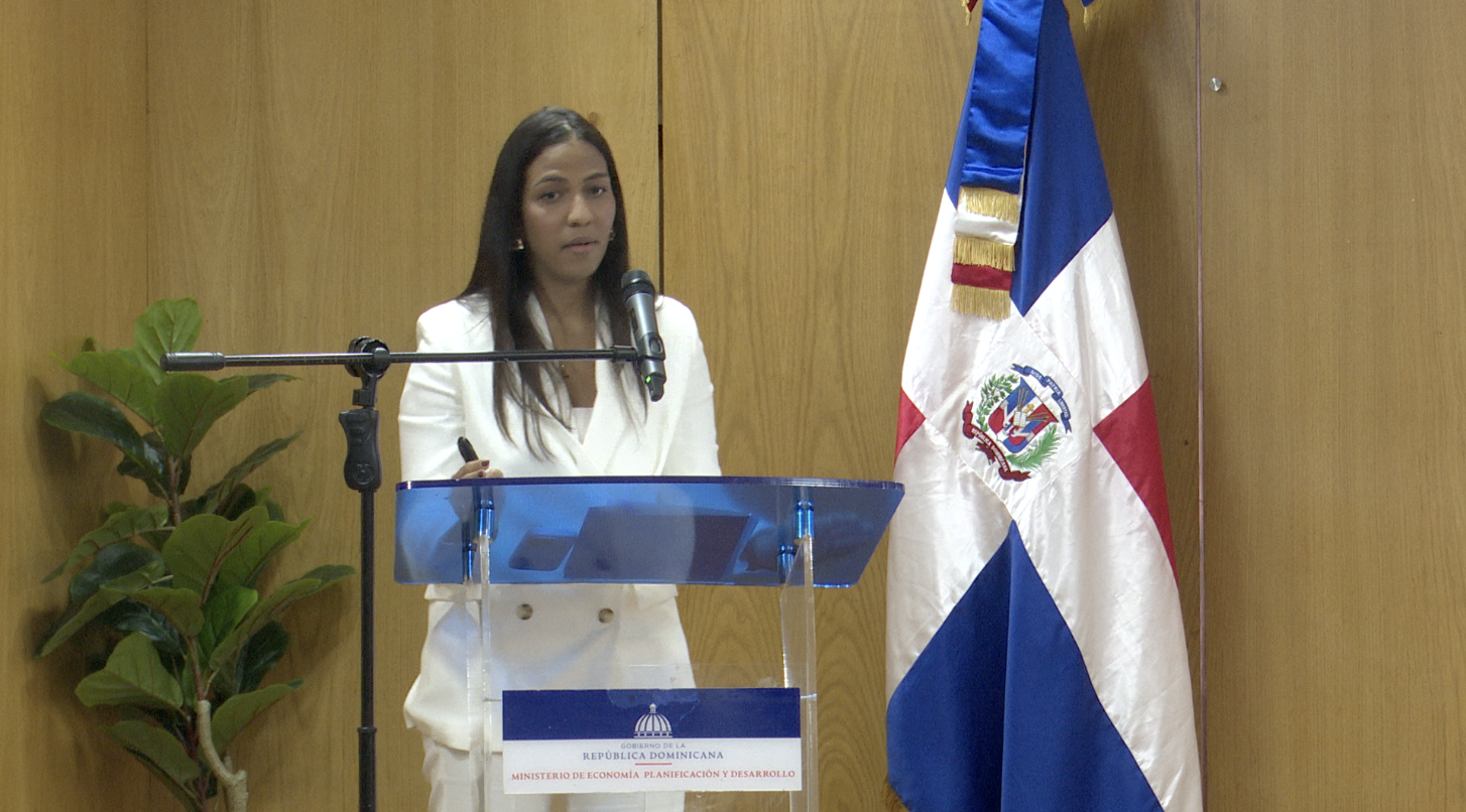 Coordinadora de Proyeccciones Económicas de la Dirección de Analisis Macroeconómico VAES