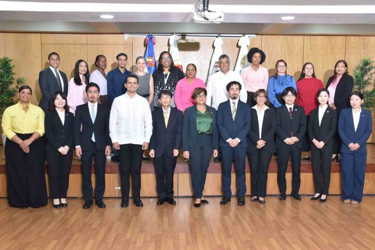 Acto bienvenida a voluntarios JICA