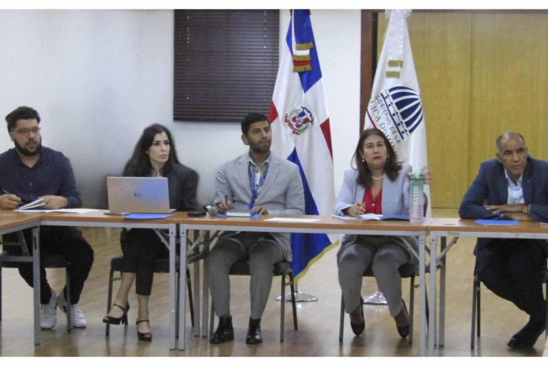 diálogo con ASFL que accionan por la equidad de género y los derechos humanos