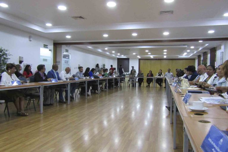 diálogo para explorar oportunidades de colaboración