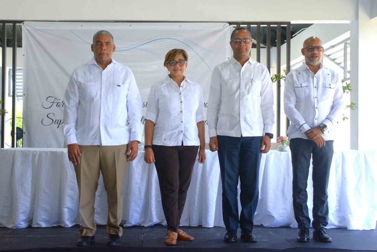 Lanzamiento de proyecto de educación superior en Bohechío