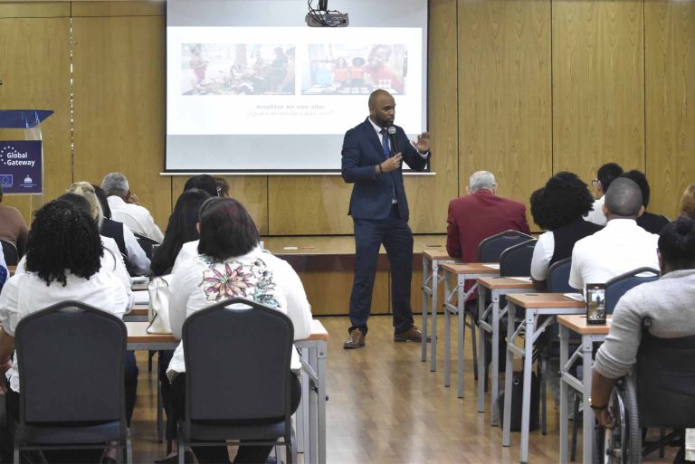 Taller de estrategias de ventas para ASFL