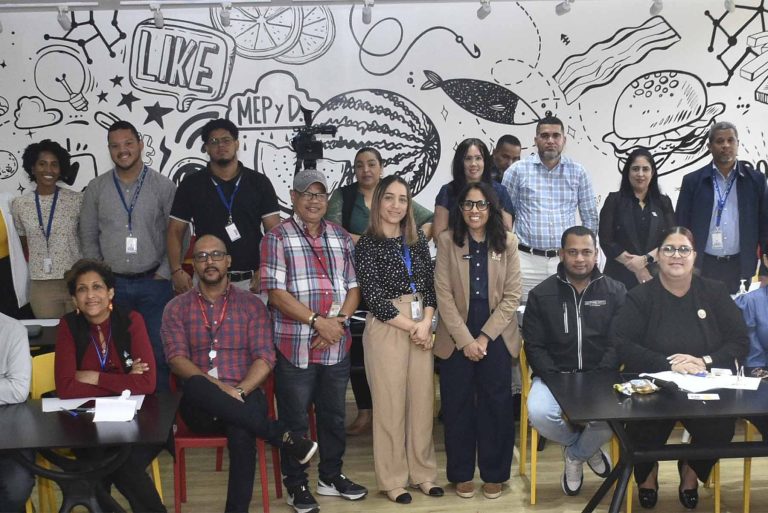 taller de comunicación institucional con perspectiva de derechos humanos y de género